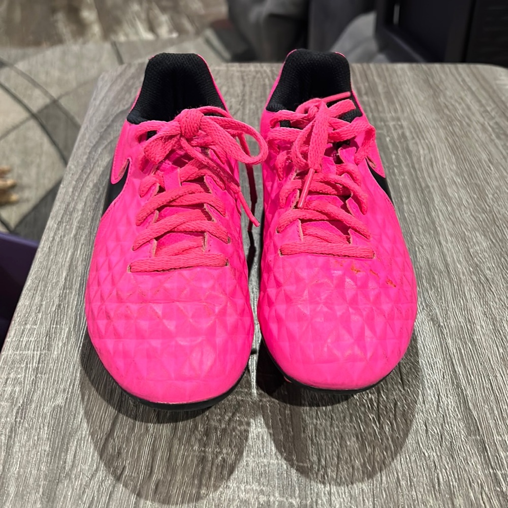 Girls soccer cleats
